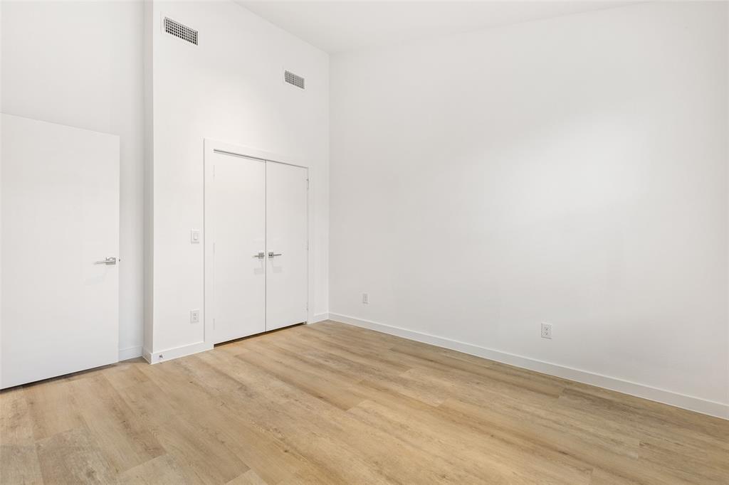 4911 Belmont Avenue 7 Property Photo 19