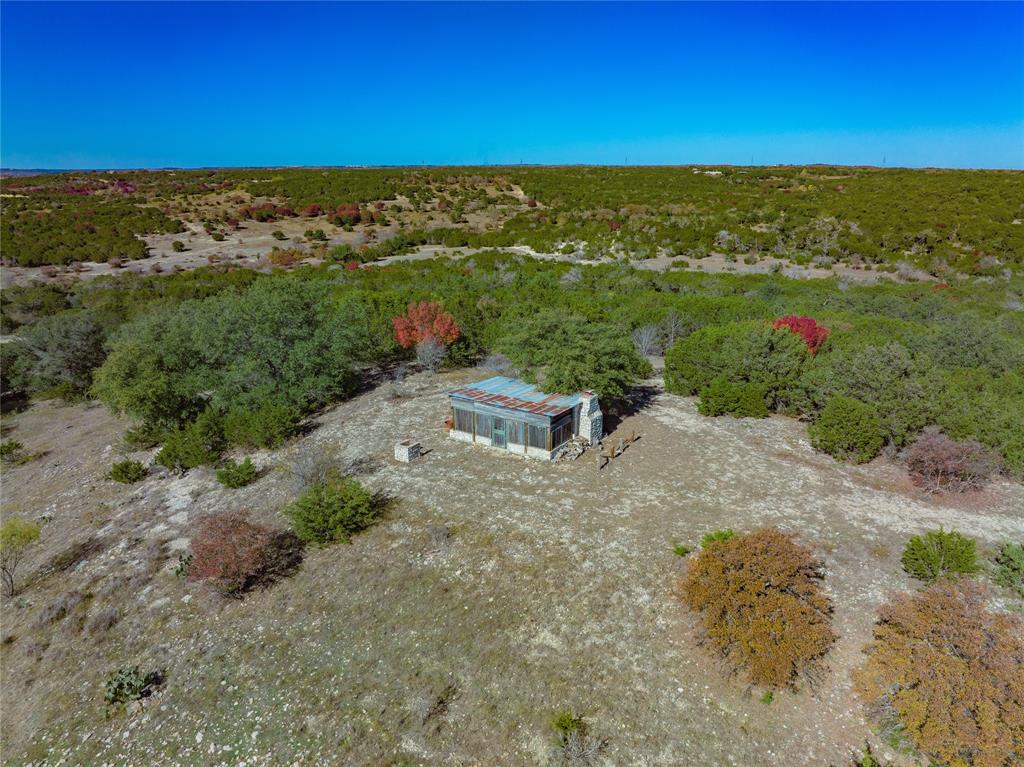 9501 Edwards Road Property Photo 3