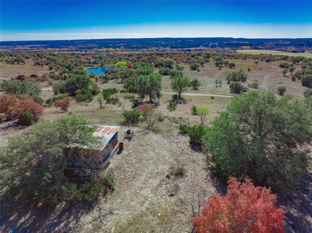 9501 Edwards Road Property Photo 4