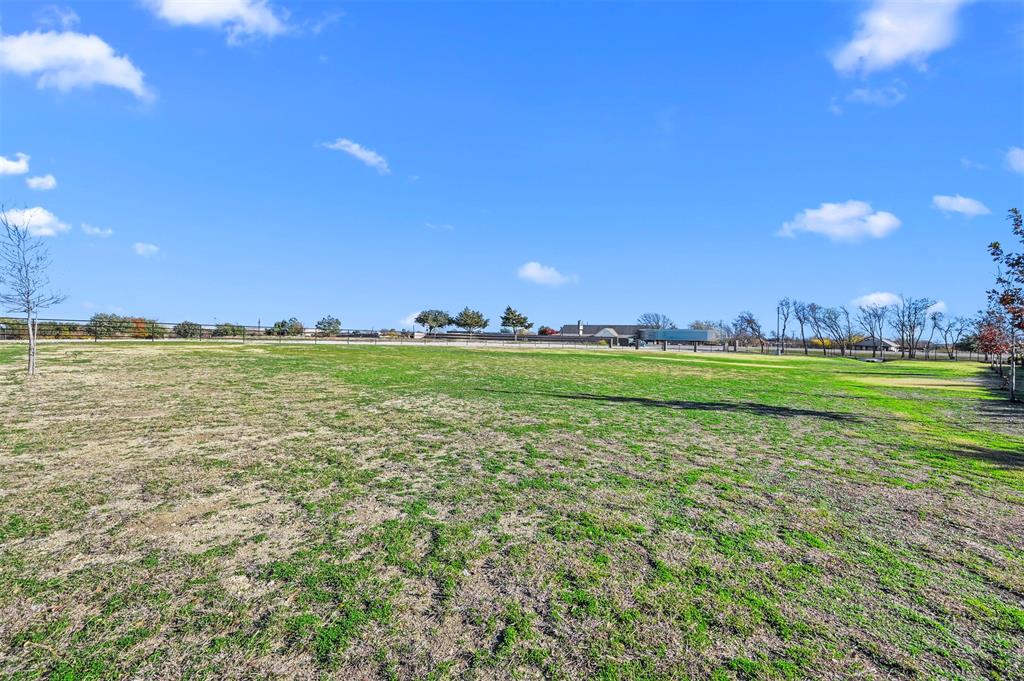 1404 Fm 156 Property Photo 5