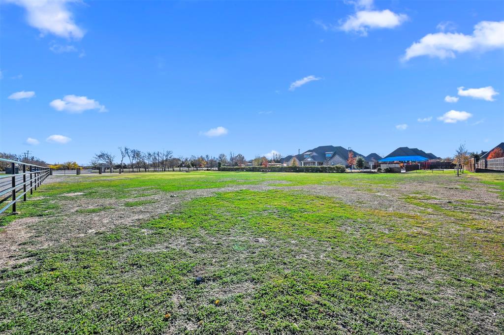 1404 Fm 156 Property Photo 6