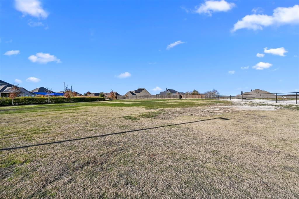 1404 Fm 156 Property Photo 9