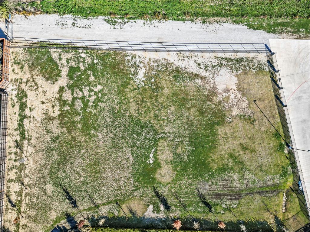 1404 Fm 156 Property Photo 12