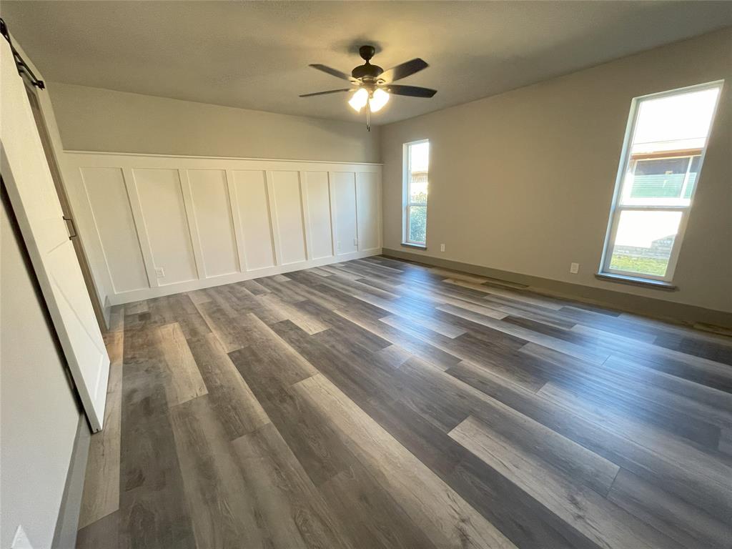 3213 Lynbrook Drive Property Photo 11