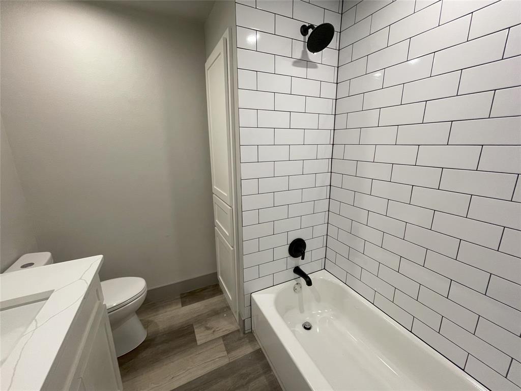 3213 Lynbrook Drive Property Photo 16