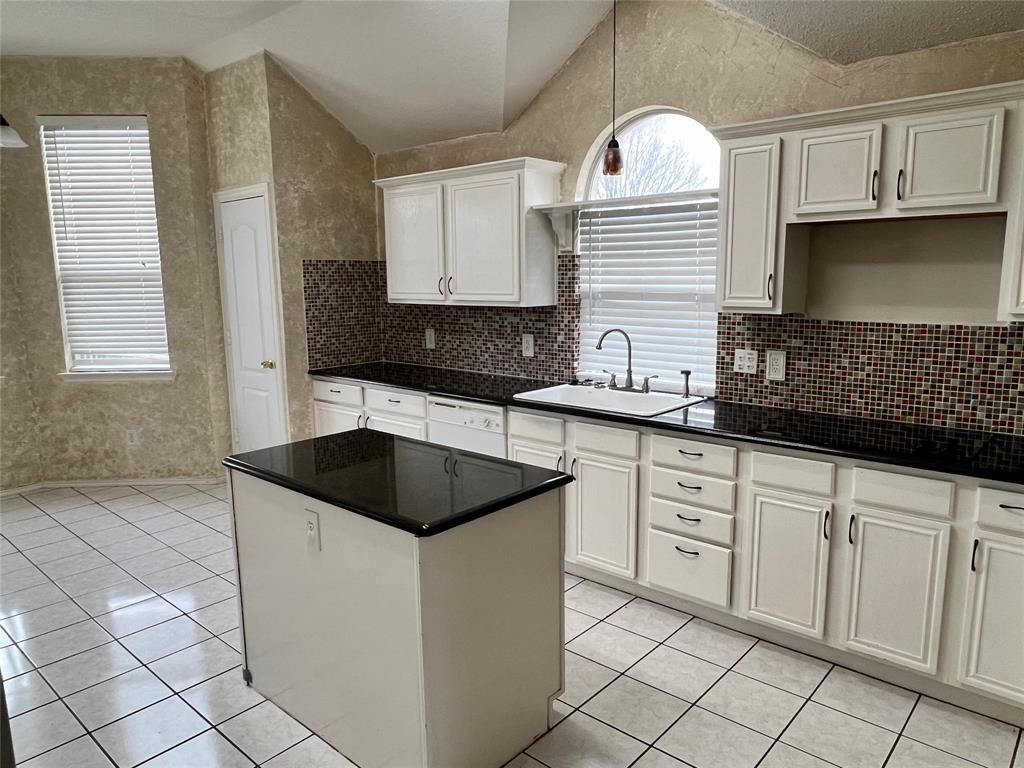 5708 Frio Drive Property Photo 3