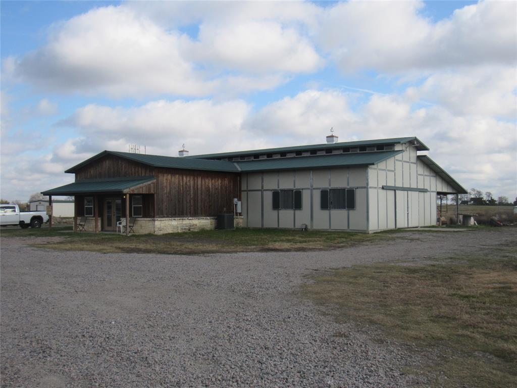 1253 N HILL Street Property Photo 1