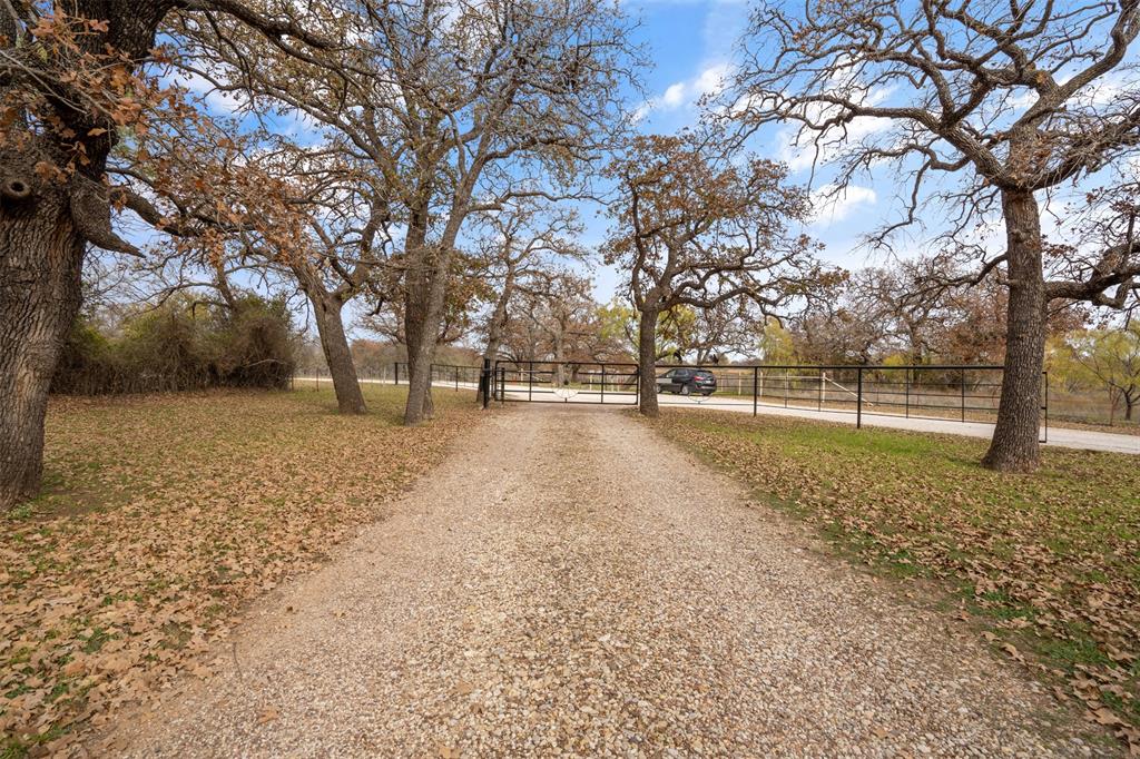 300 Nichols Court Property Photo 1