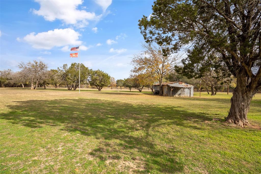 300 Nichols Court Property Photo 27