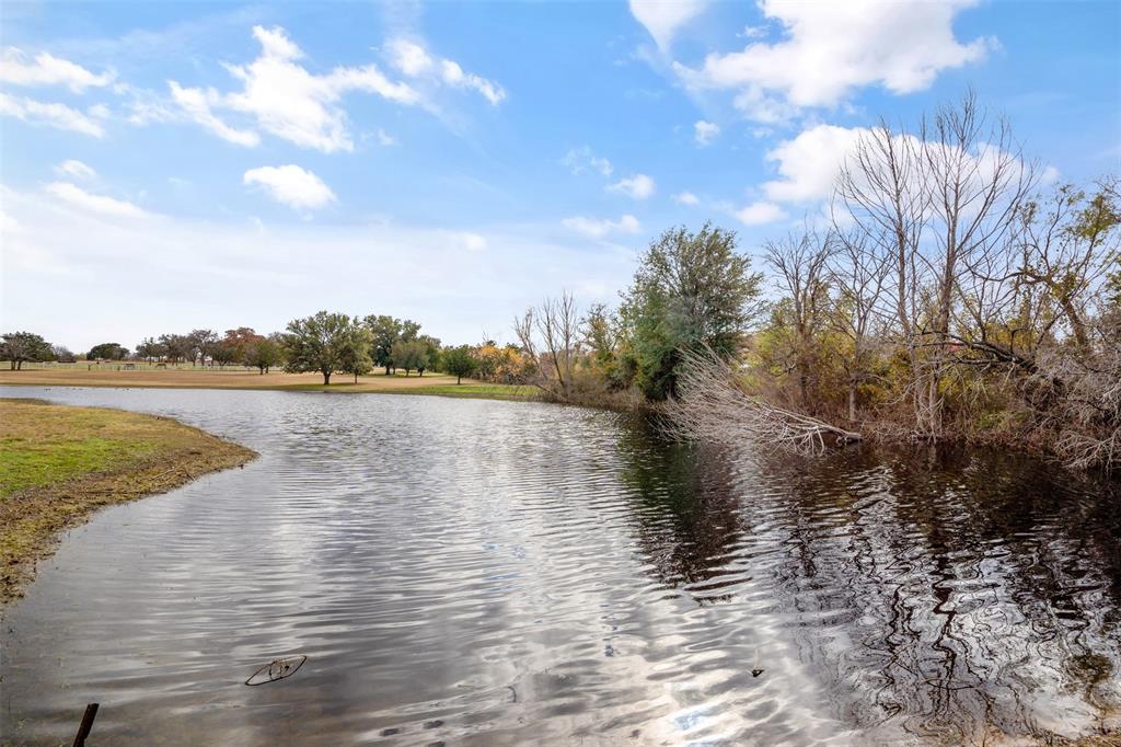 300 Nichols Court Property Photo 32