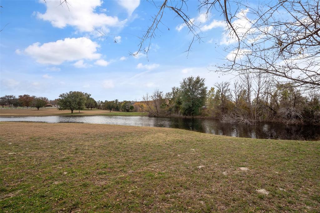 300 Nichols Court Property Photo 34