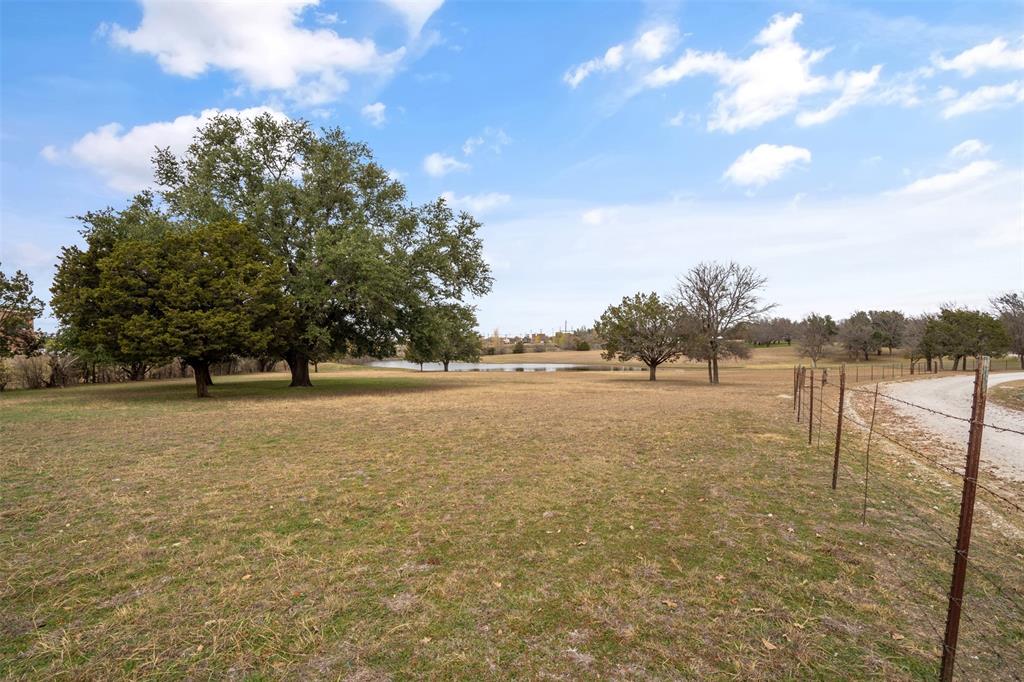 300 Nichols Court Property Photo 38