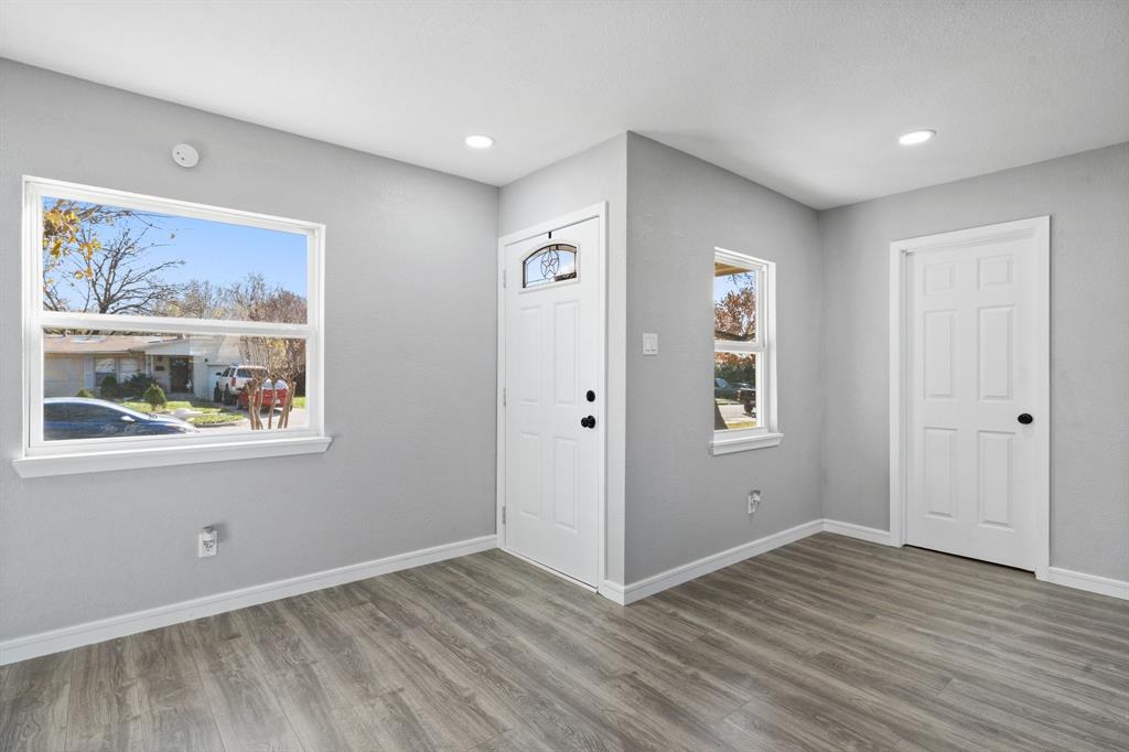 1523 Andrew Street Property Photo 3