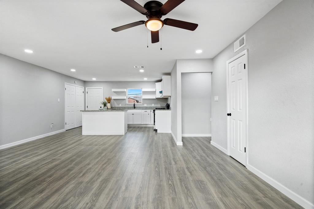 1523 Andrew Street Property Photo 6