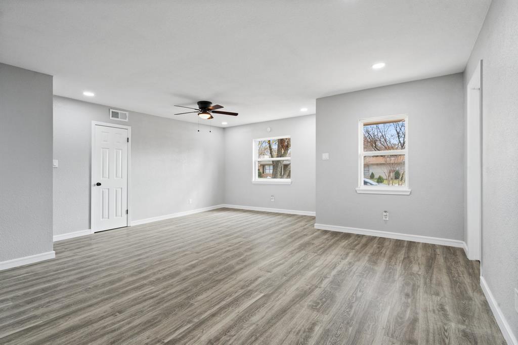 1523 Andrew Street Property Photo 8