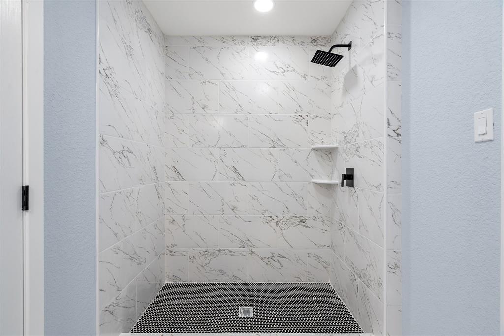 1523 Andrew Street Property Photo 18