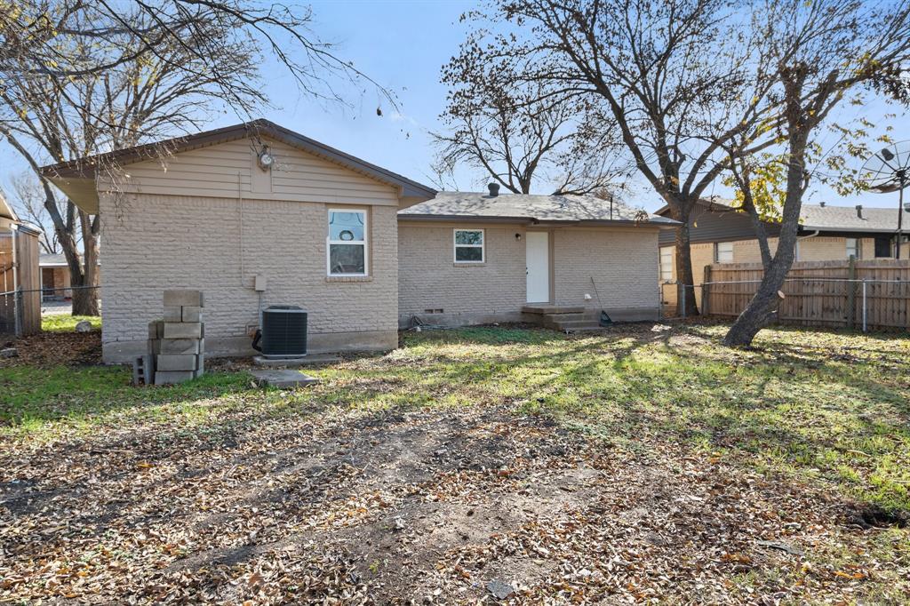 1523 Andrew Street Property Photo 28