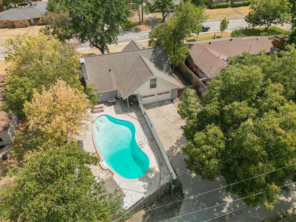 742 Austrian Road Property Photo 1
