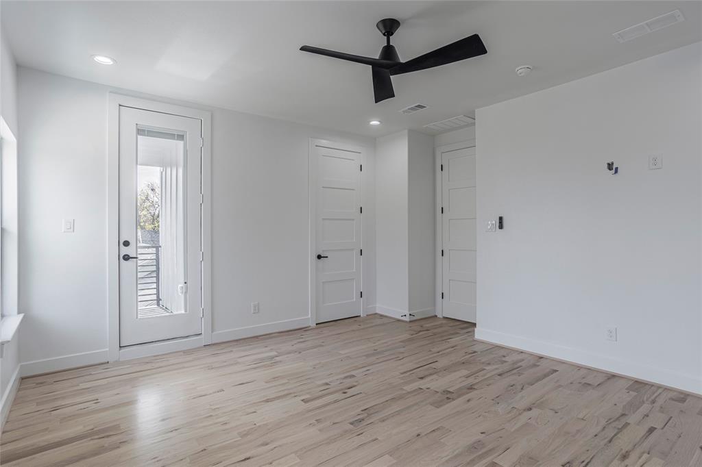 407 Phinney Avenue Property Photo 17