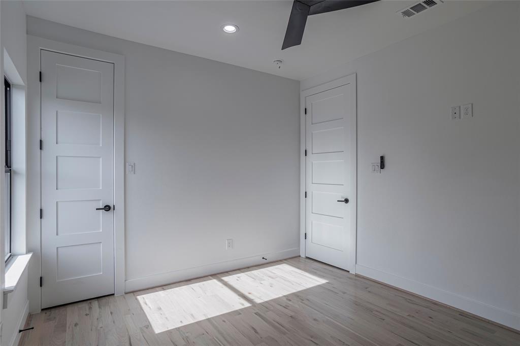 407 Phinney Avenue Property Photo 23