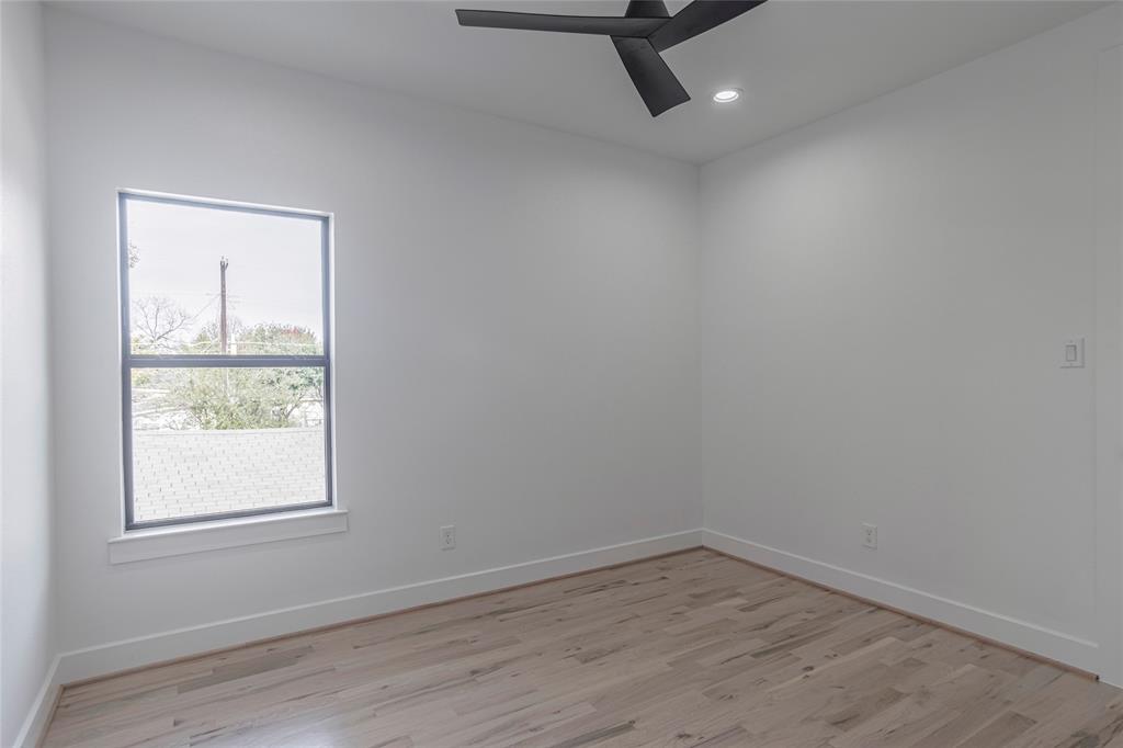 407 Phinney Avenue Property Photo 25