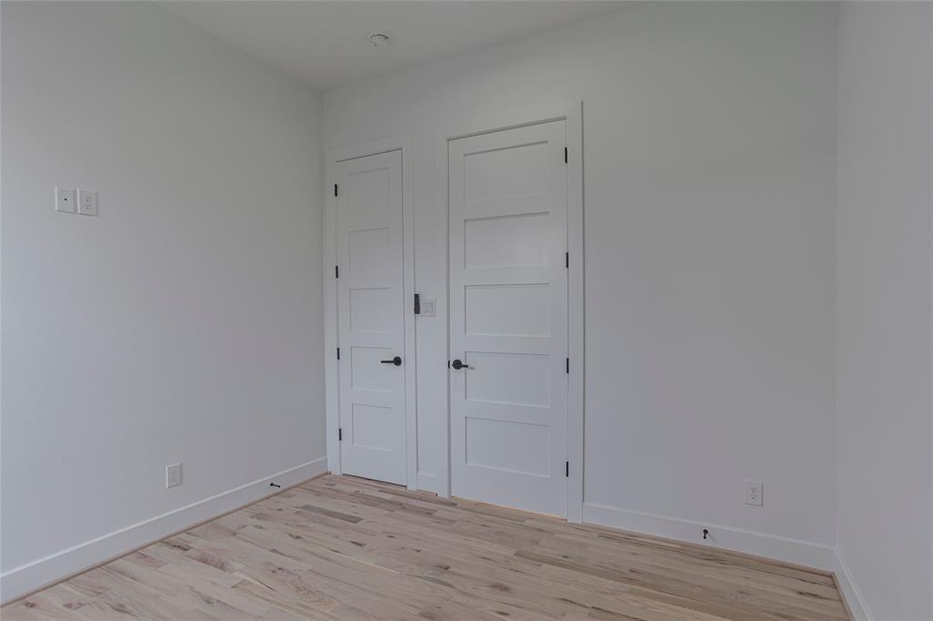 407 Phinney Avenue Property Photo 28