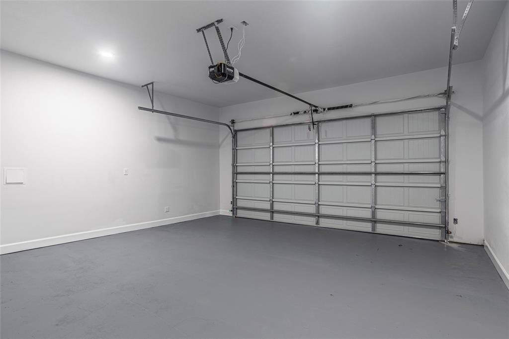 407 Phinney Avenue Property Photo 31