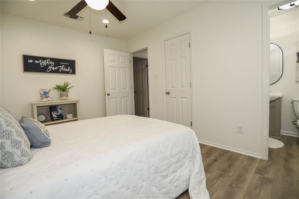 809 Barry Lane Property Photo 15