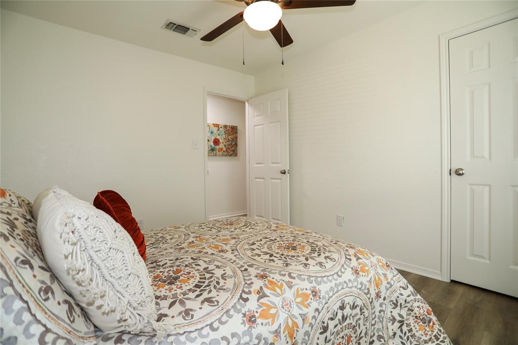 809 Barry Lane Property Photo 24