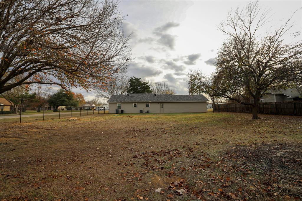 809 Barry Lane Property Photo 31