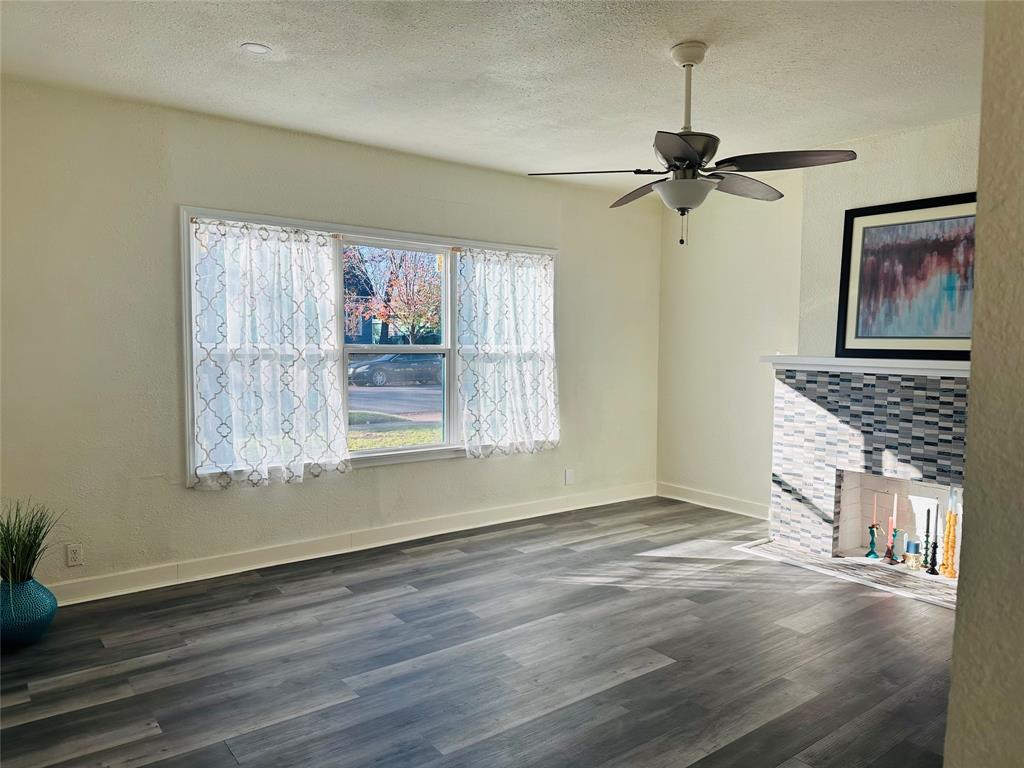 710 Hollywood Avenue Property Photo 3