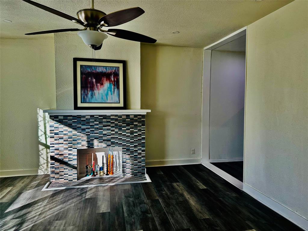 710 Hollywood Avenue Property Photo 4
