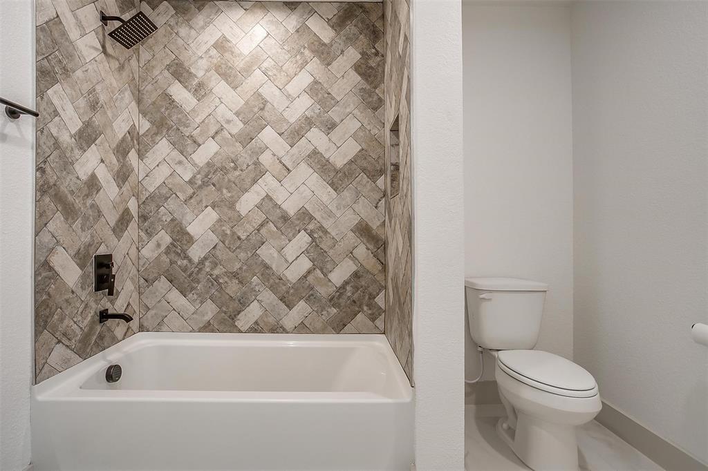 5805 Trigg Drive Property Photo 21