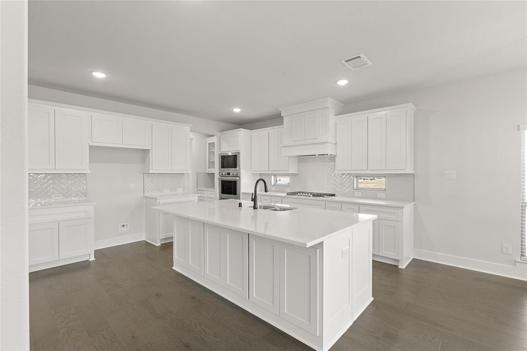 2545 Riverchase Way Property Photo 10