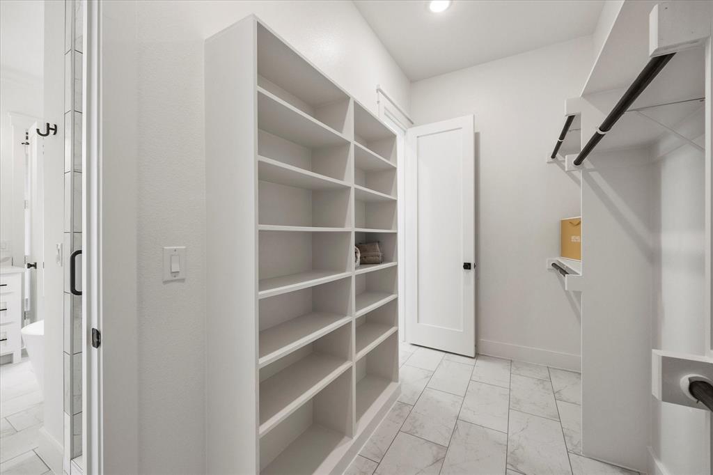 4701 Christie Avenue Property Photo 21