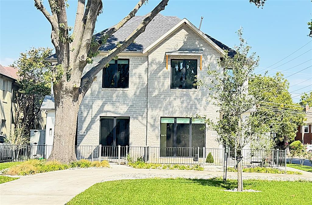 4202 University Boulevard Property Photo 1