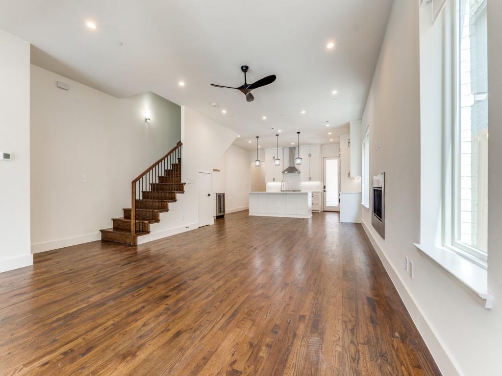 4202 University Boulevard Property Photo 4