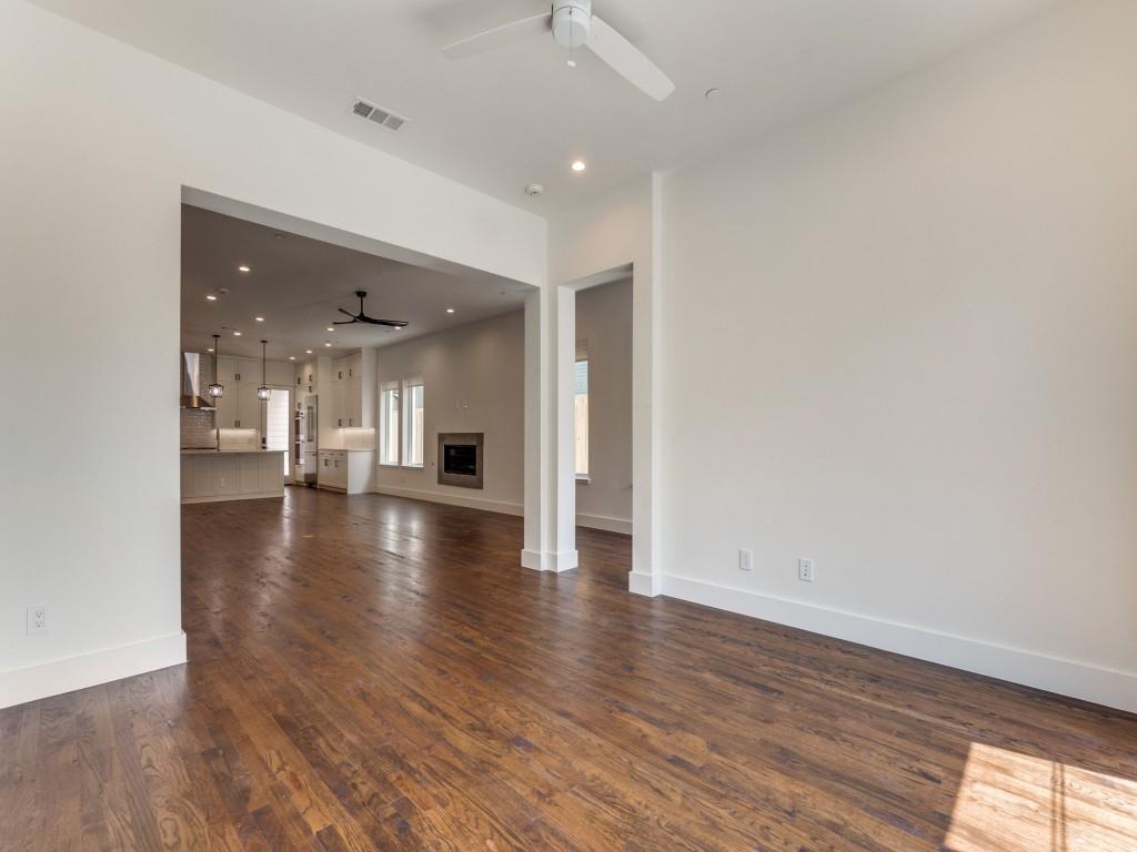 4202 University Boulevard Property Photo 7
