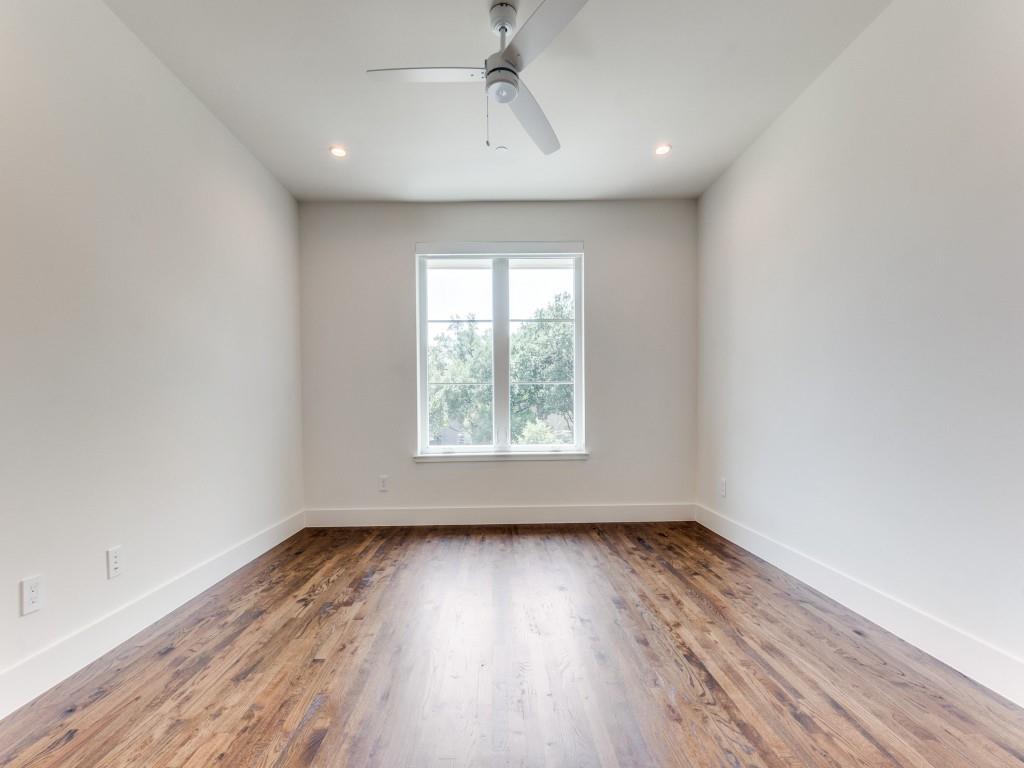 4202 University Boulevard Property Photo 25