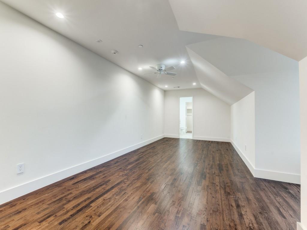 4202 University Boulevard Property Photo 29