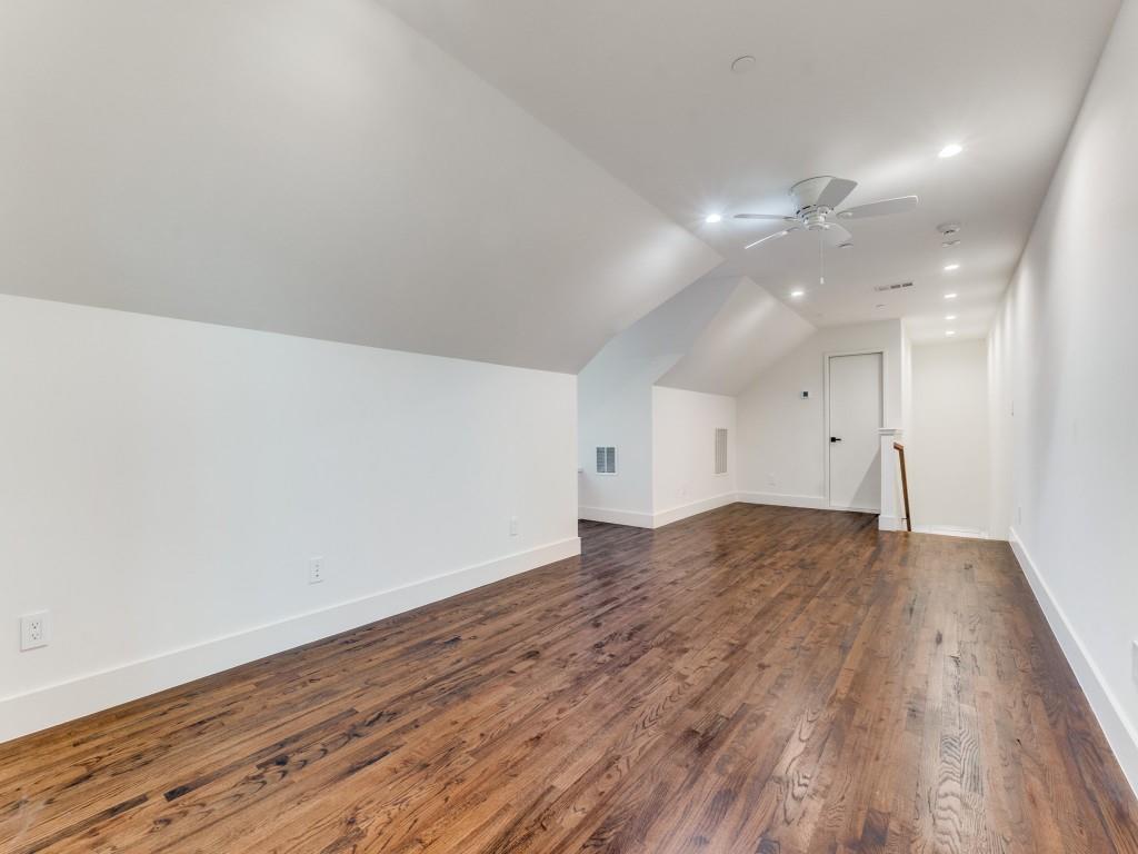 4202 University Boulevard Property Photo 30