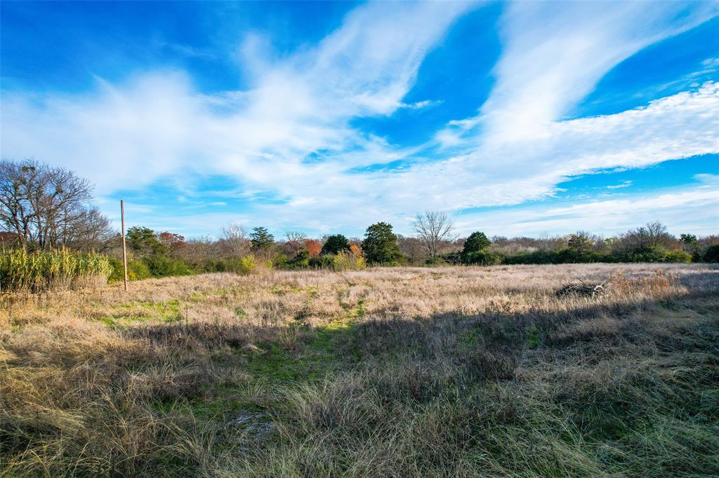 910 N Prairie Creek Road Property Photo 2