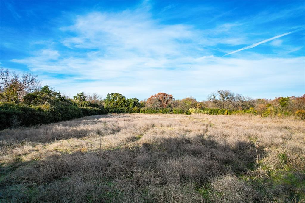 910 N Prairie Creek Road Property Photo 4