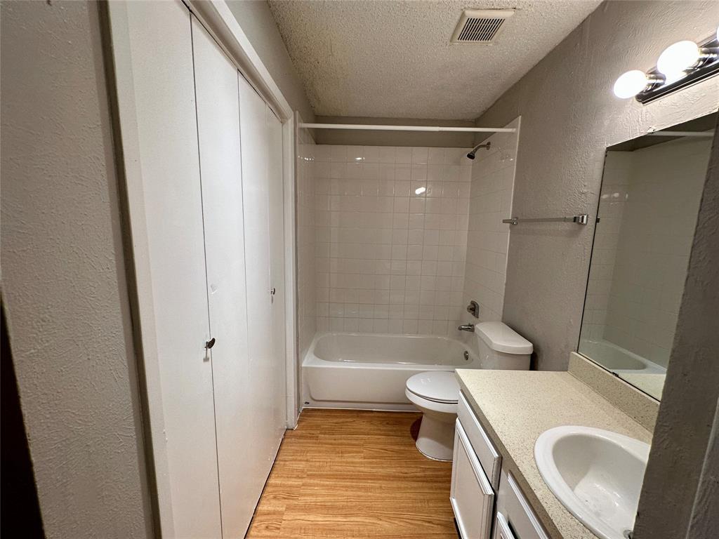 9696 Walnut Street Property Photo 10