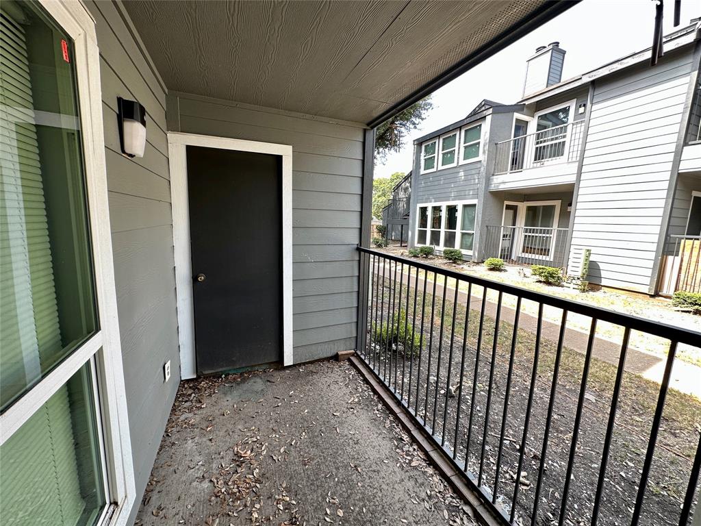 9696 Walnut Street Property Photo 13
