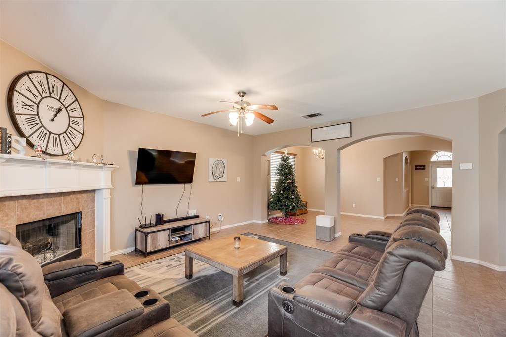 2068 Meadow View Drive Property Photo 11