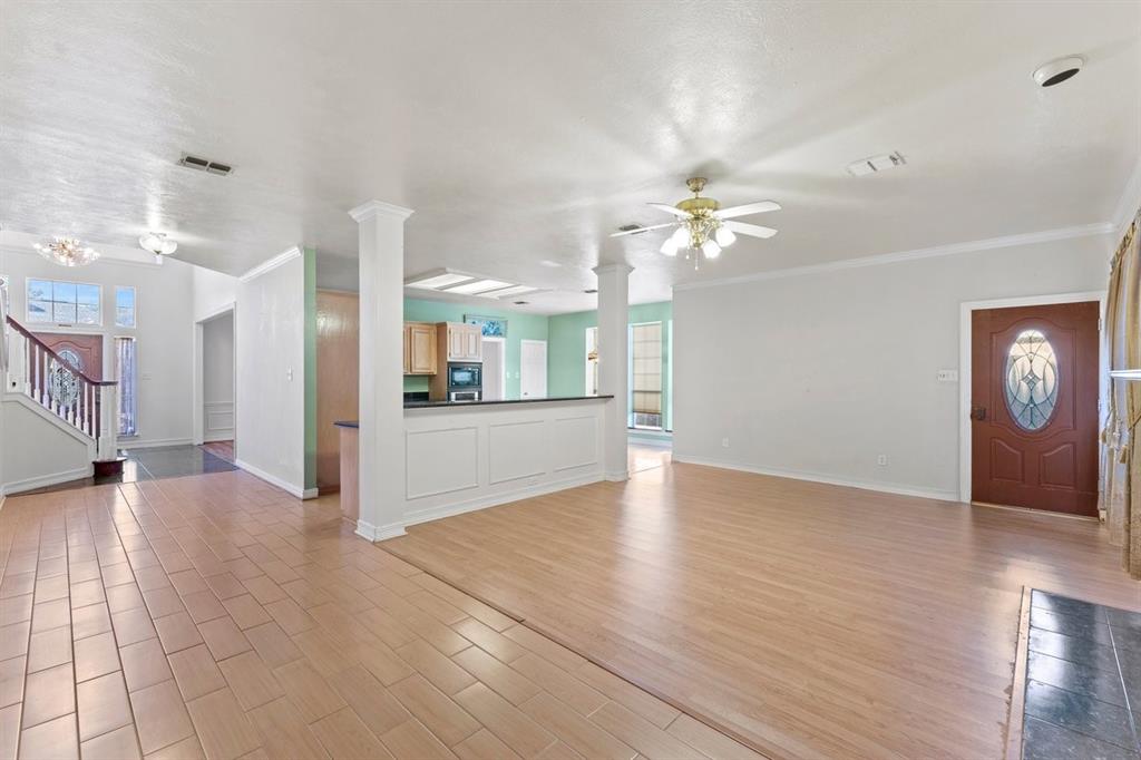 3921 Coulter Lane Property Photo 19