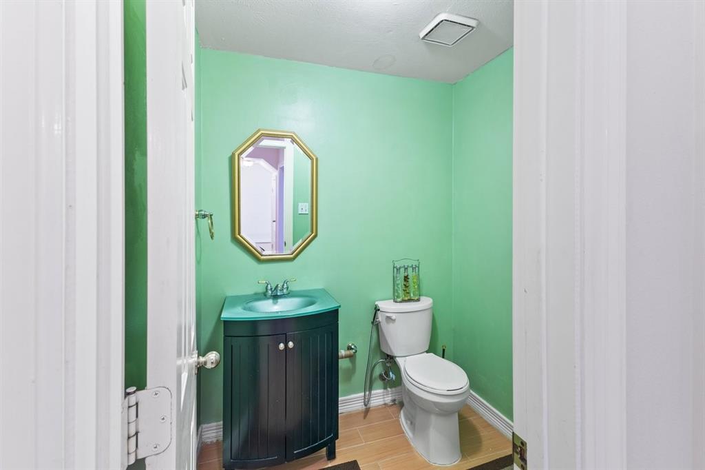 3921 Coulter Lane Property Photo 26