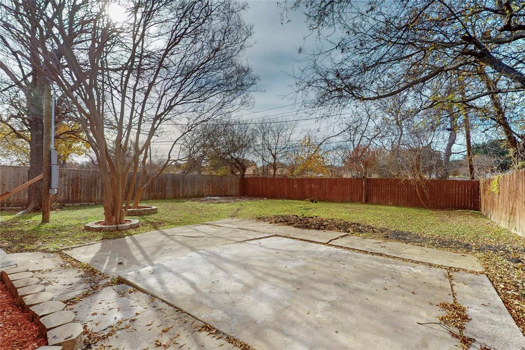 3625 Edgebrook Drive Property Photo 3