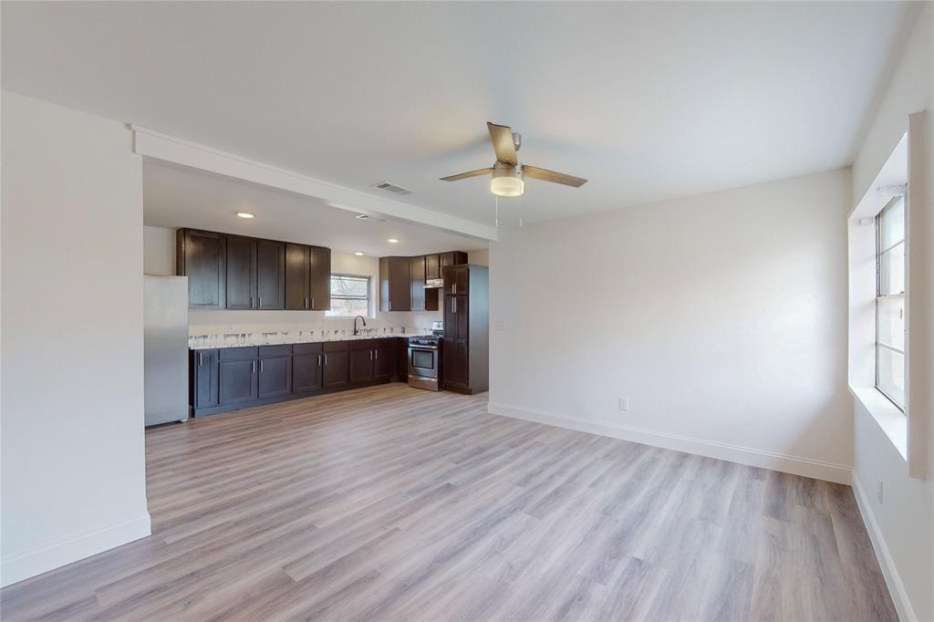 3625 Edgebrook Drive Property Photo 8